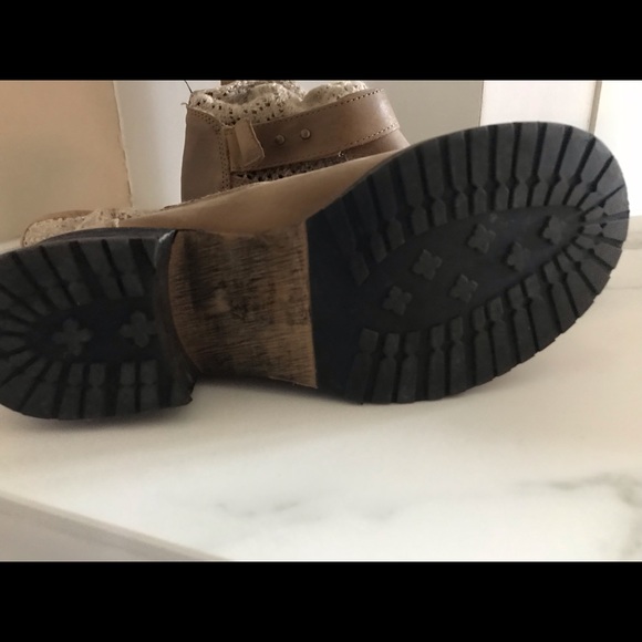 FREE PEOPLE Crochet Boots! - Picture 6 of 6